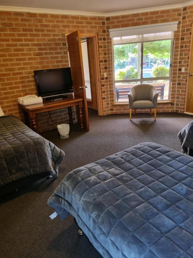 Country Roads Motor Inn Naracoorte Exterior photo