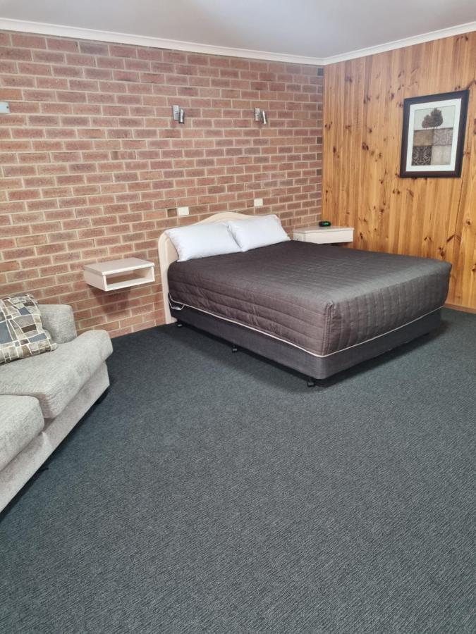 Country Roads Motor Inn Naracoorte Exterior photo