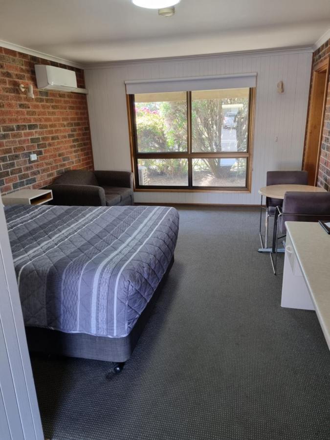 Country Roads Motor Inn Naracoorte Exterior photo