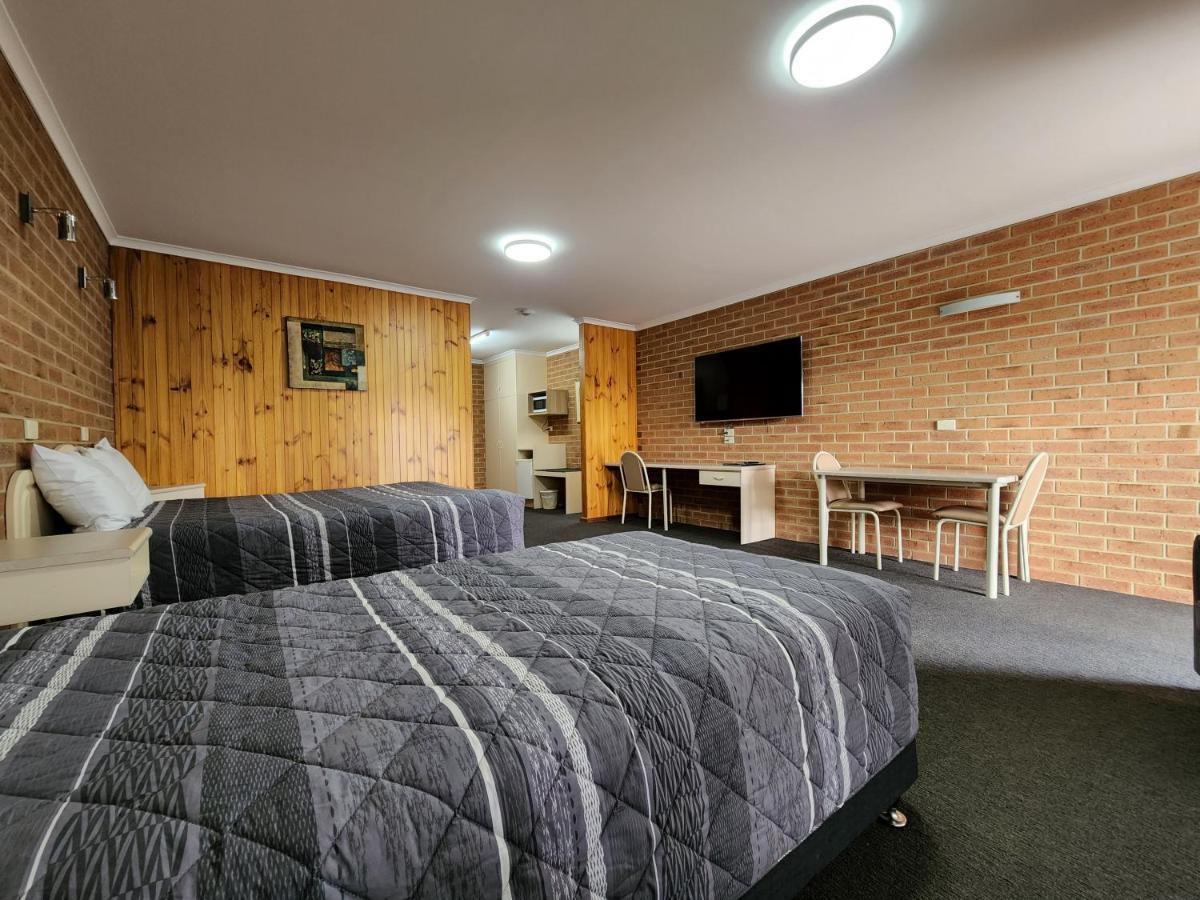 Country Roads Motor Inn Naracoorte Exterior photo