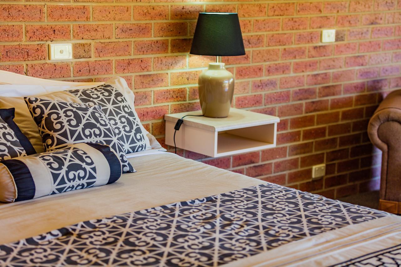 Country Roads Motor Inn Naracoorte Exterior photo